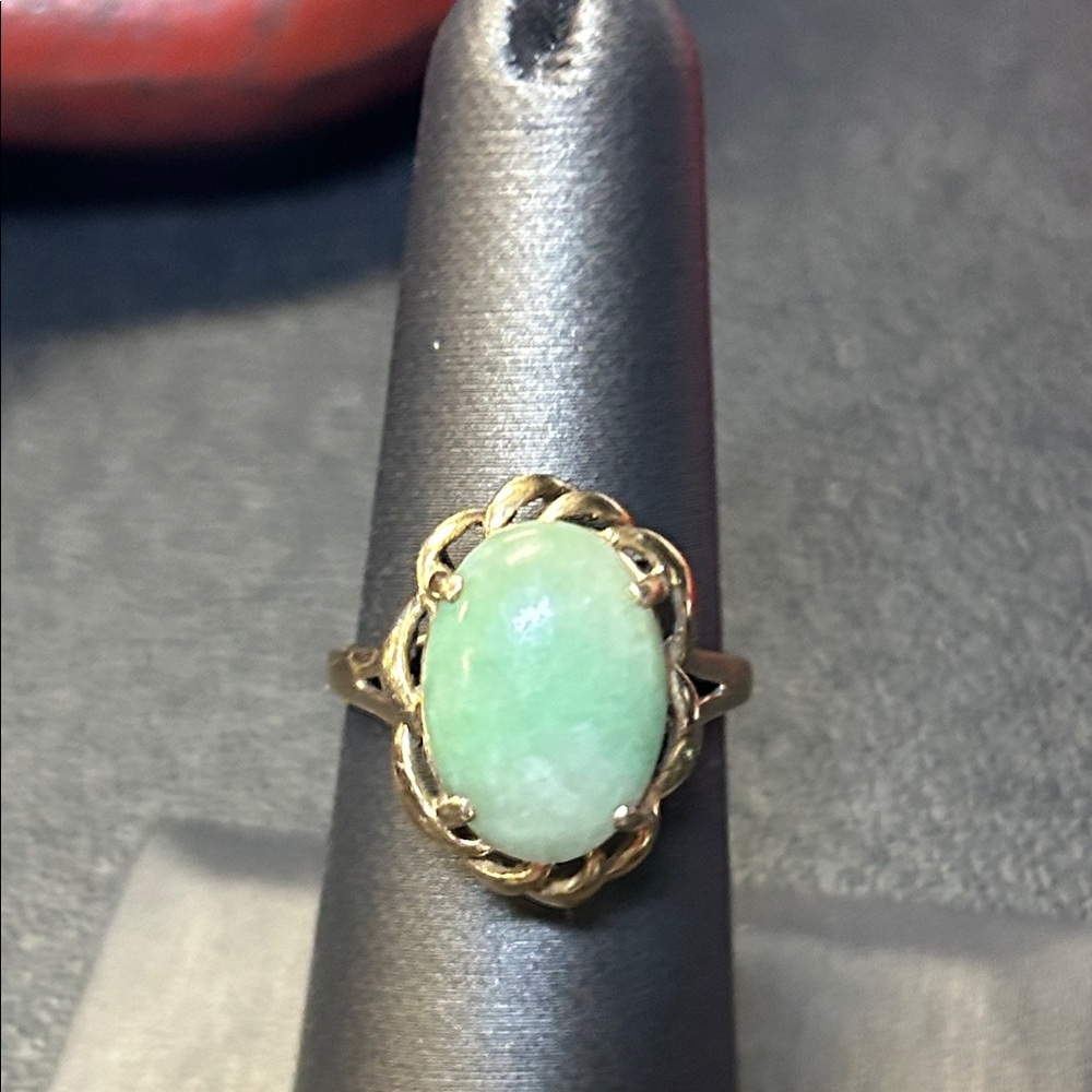 452971 14k Jadite yg 3.8g ring
